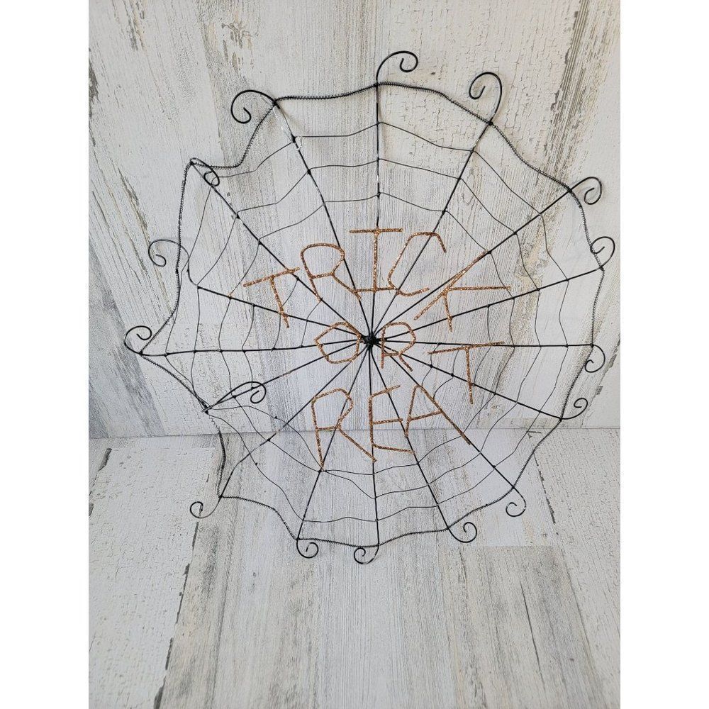 Wire Trick or treat black web Halloween home decor